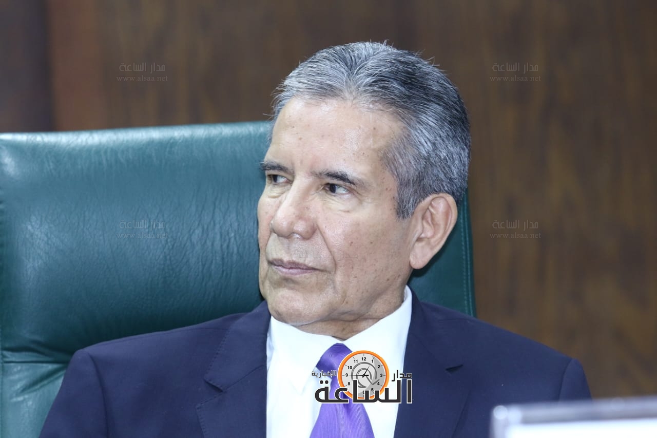 Madar Al-Saa Images 0.9198460256775296