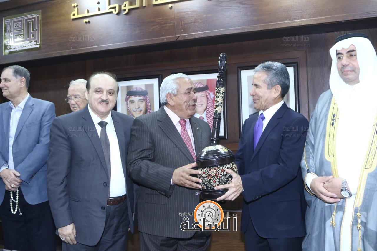 Madar Al-Saa Images 0.04186290208148935