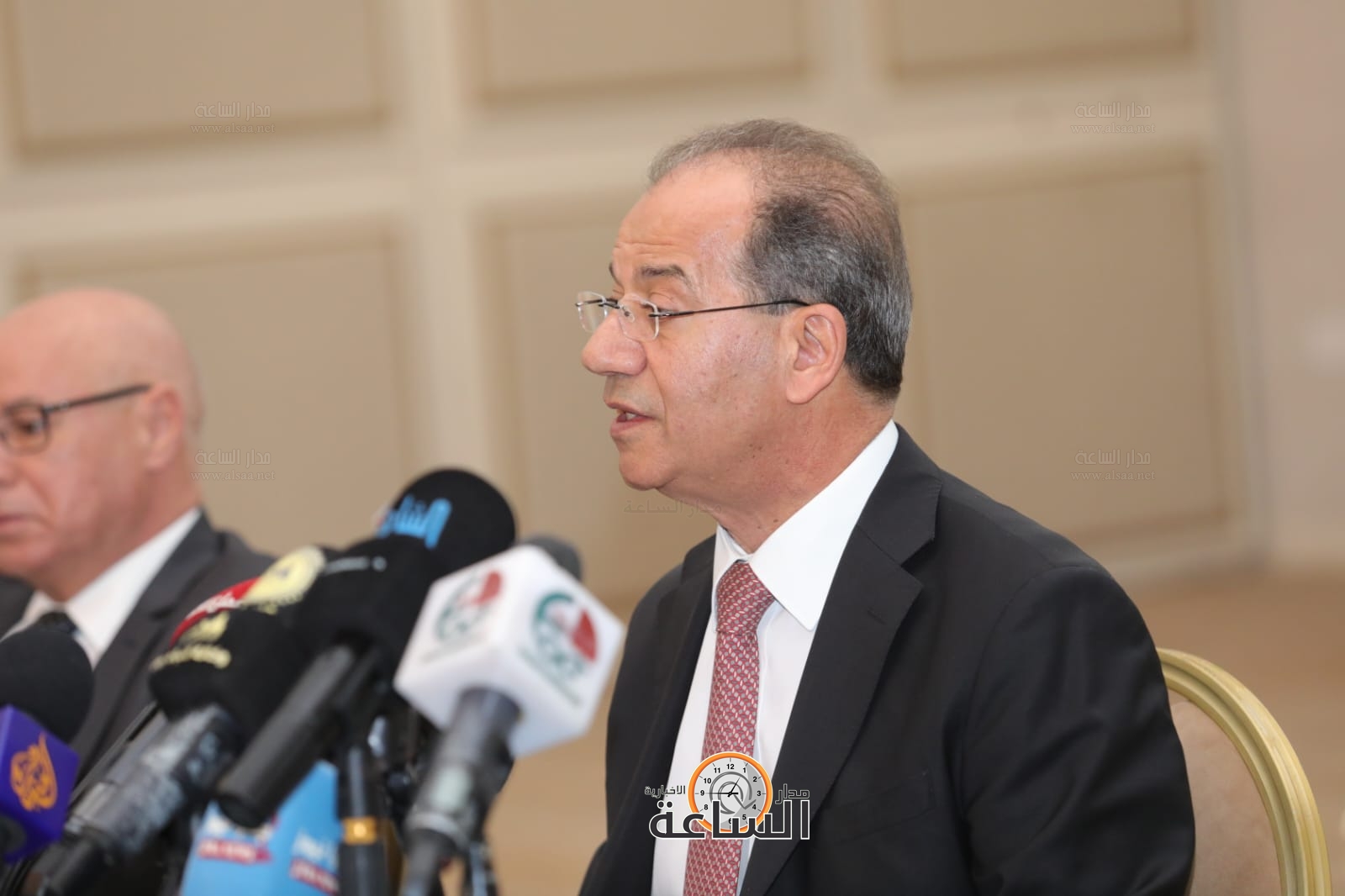 Madar Al-Saa Images 0.5132711269428483