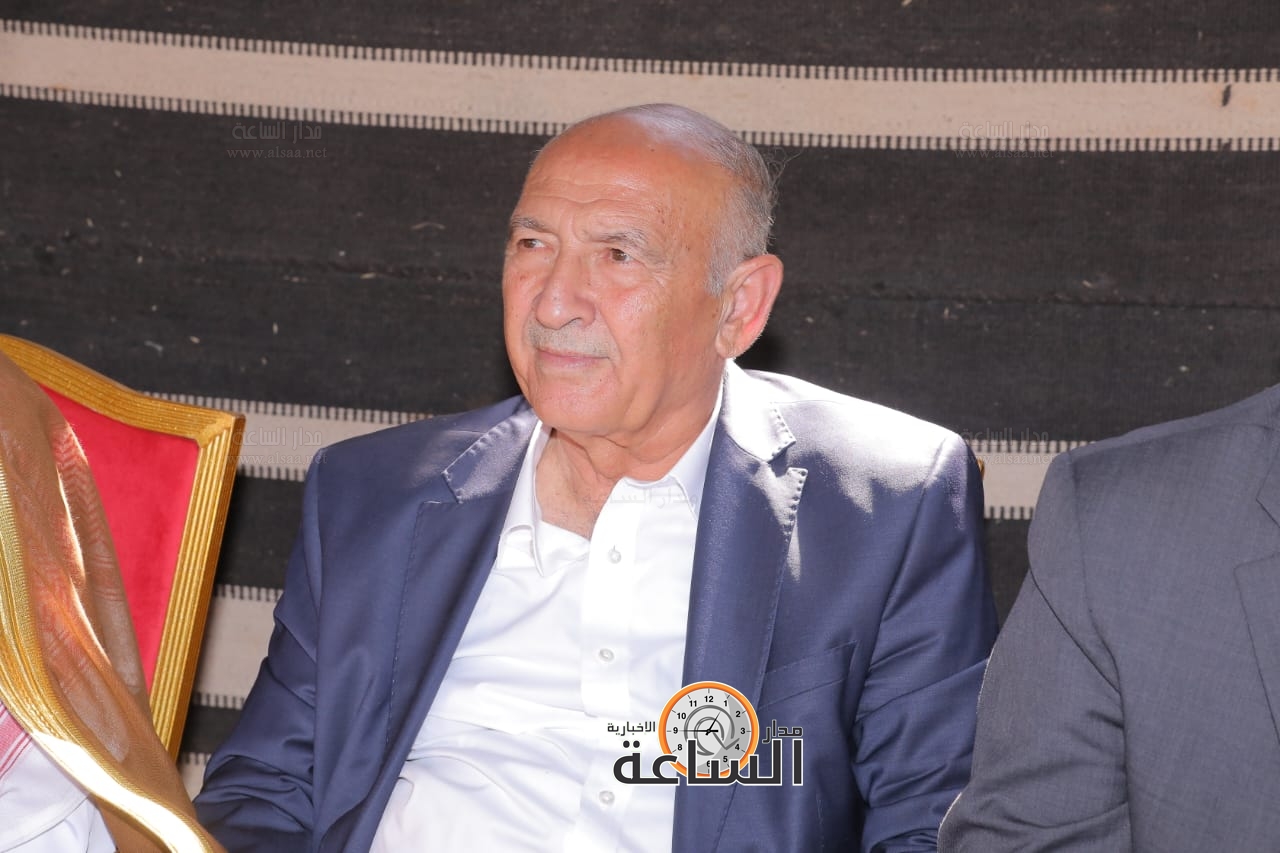 Madar Al-Saa Images 0.9105648419434815