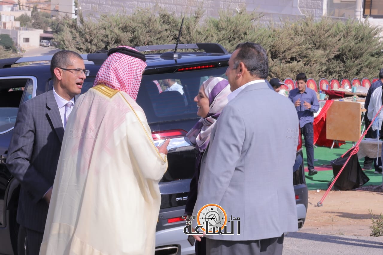 Madar Al-Saa Images 0.9654278590659109