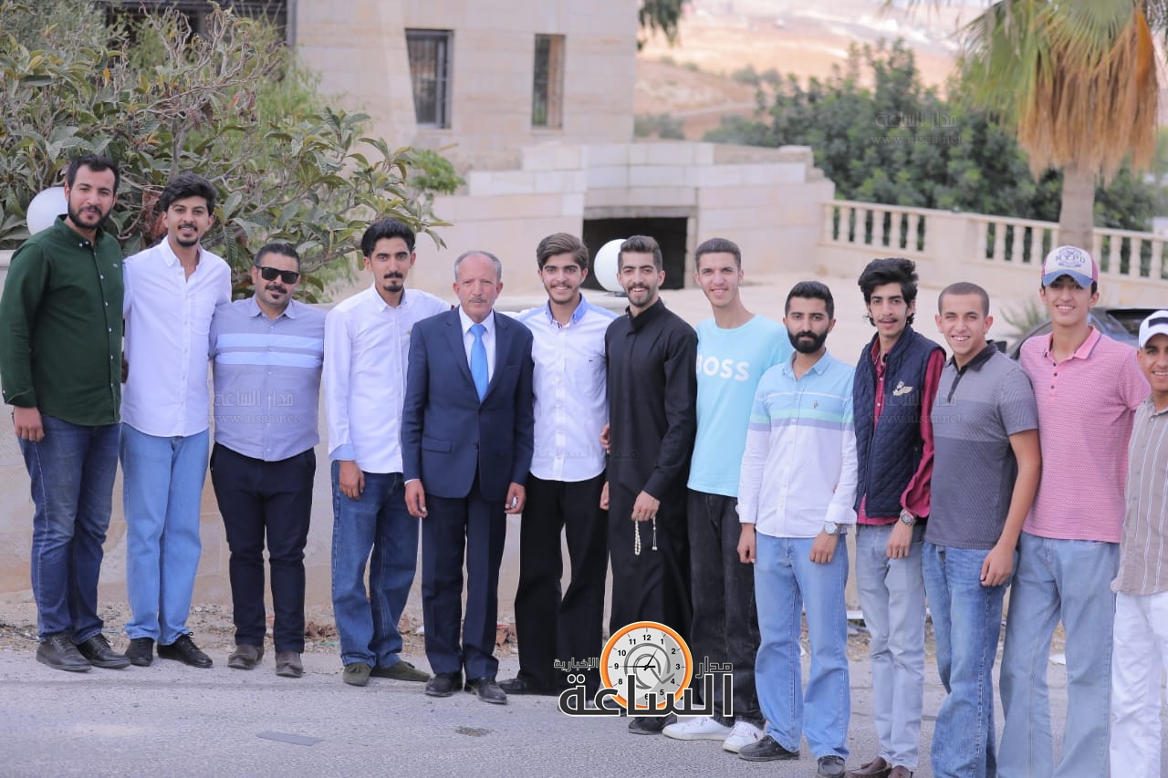 Madar Al-Saa Images 0.9935239303171399