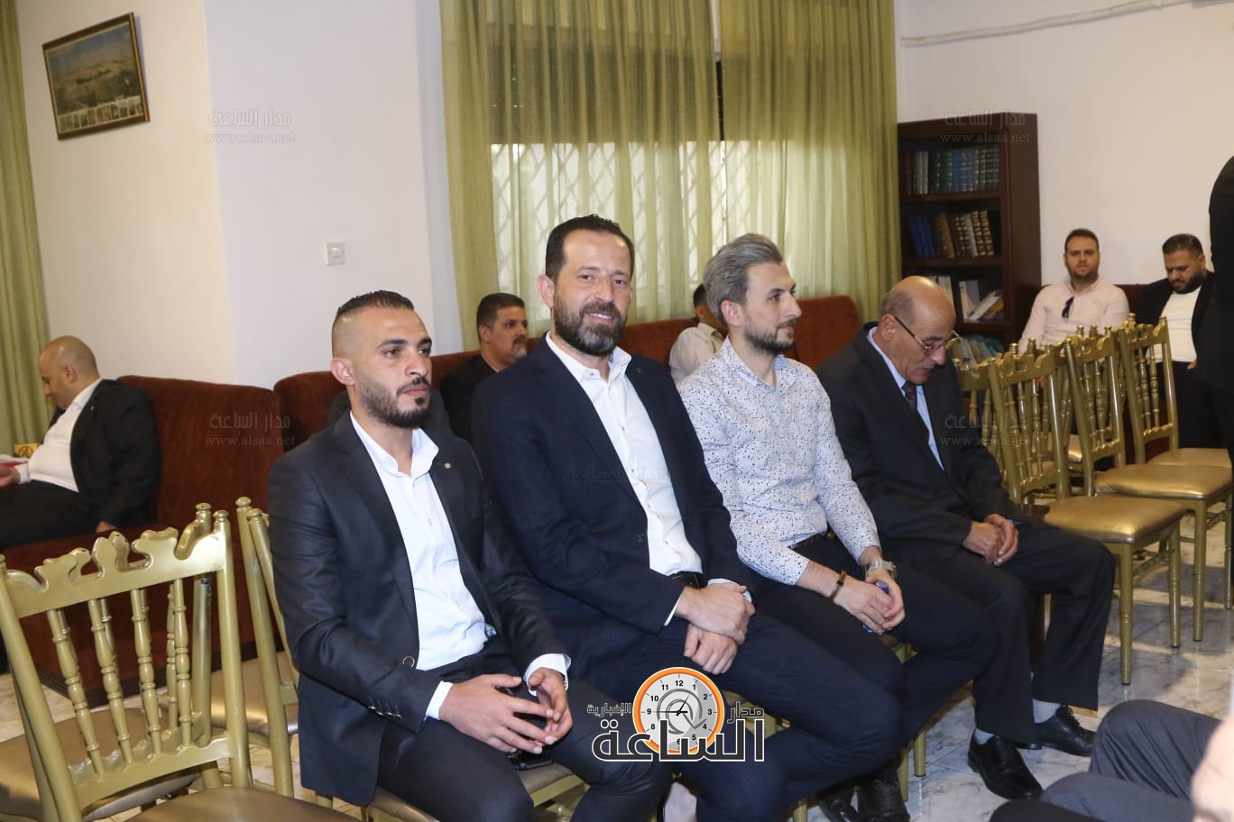 Madar Al-Saa Images 0.8192396425341621