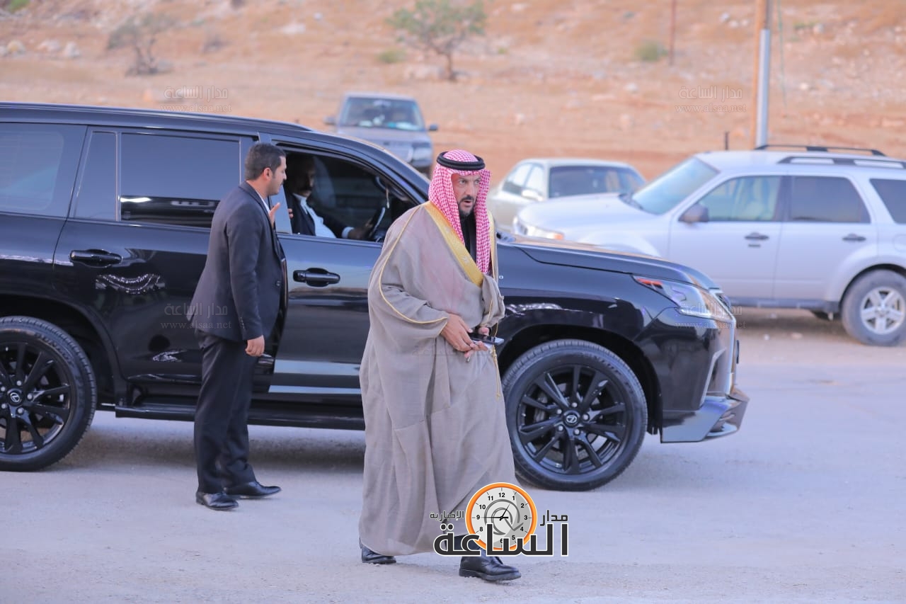 Madar Al-Saa Images 0.15602723813322672