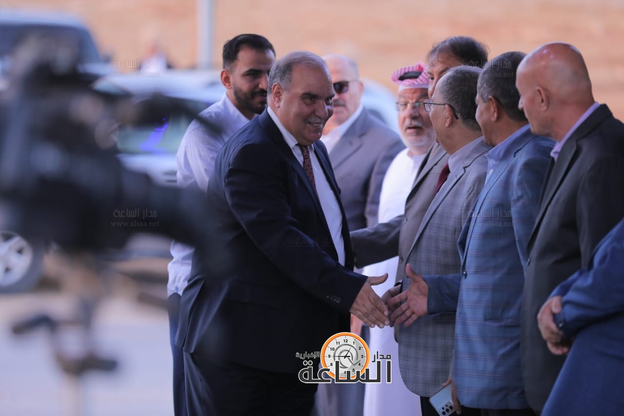 Madar Al-Saa Images 0.3420624019683097