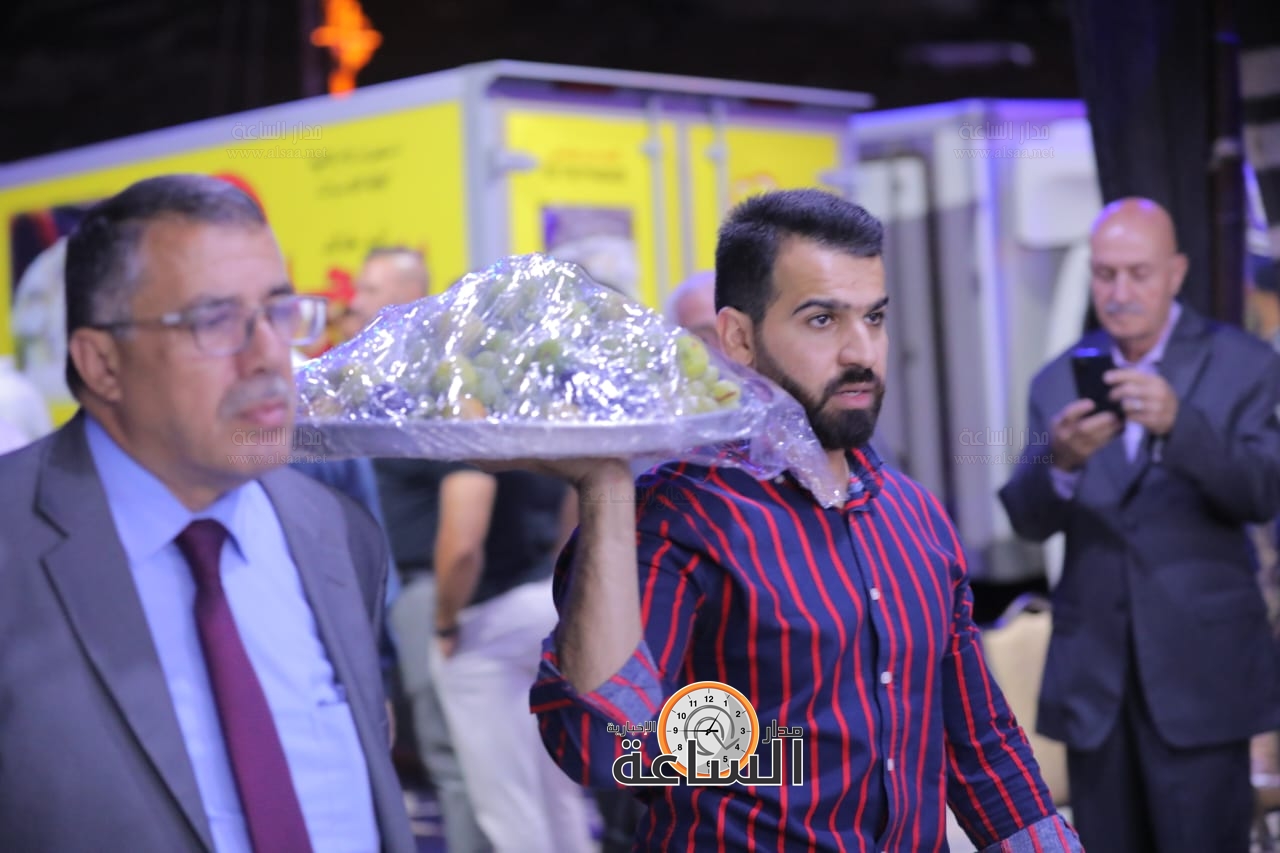 Madar Al-Saa Images 0.8506389653119873