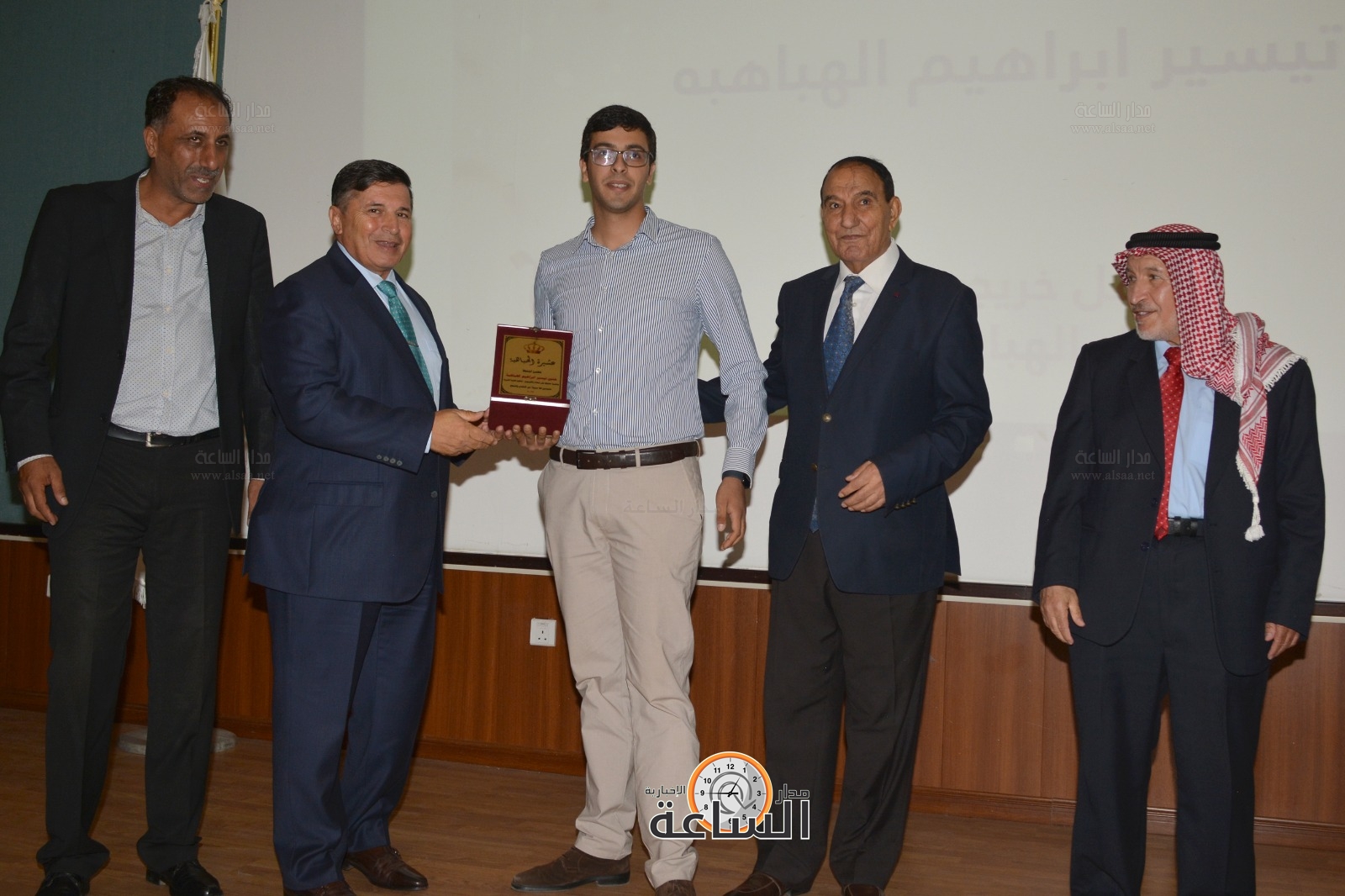 Madar Al-Saa Images 0.6522620991701749