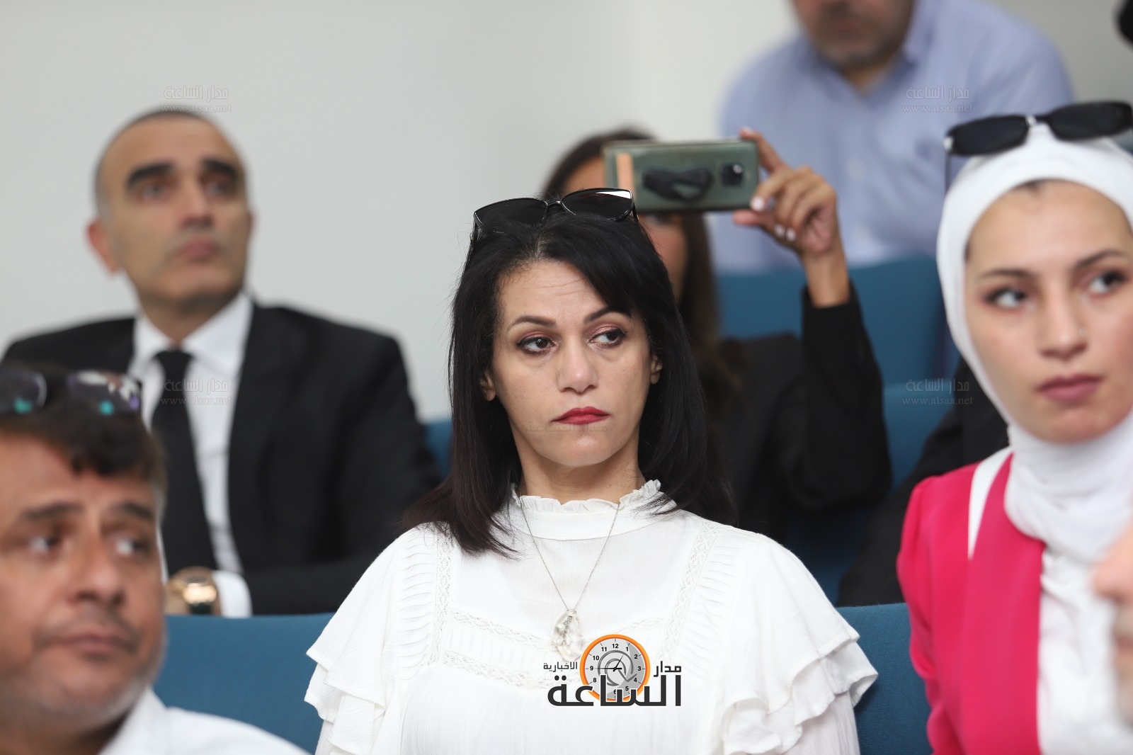 Madar Al-Saa Images 0.6086958006415017