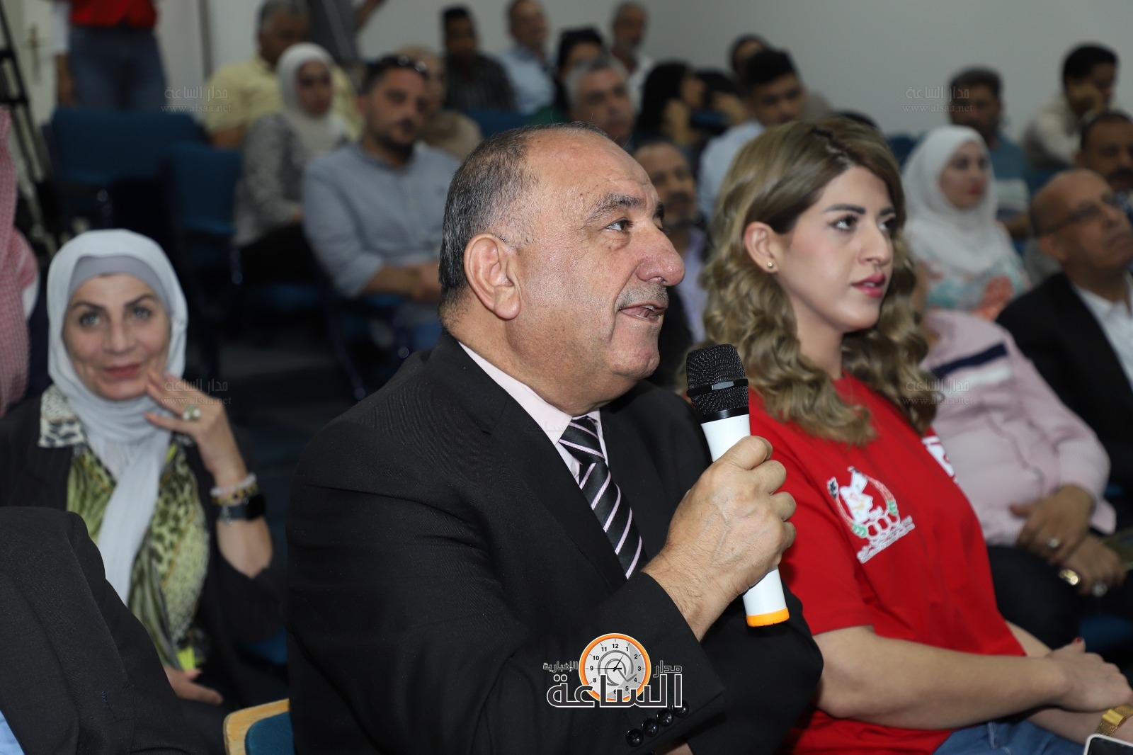 Madar Al-Saa Images 0.37956468898754303