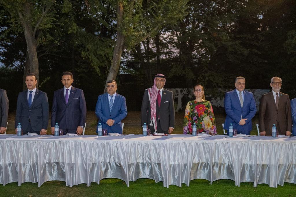 Madar Al-Saa Images 0.0007851799620066657