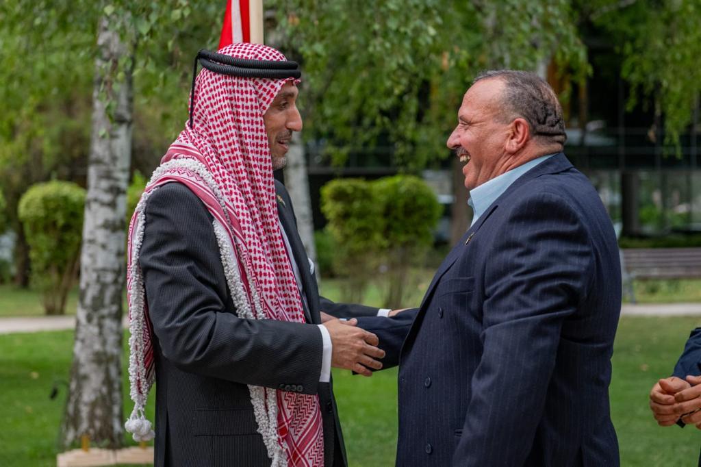 Madar Al-Saa Images 0.25038301026628784