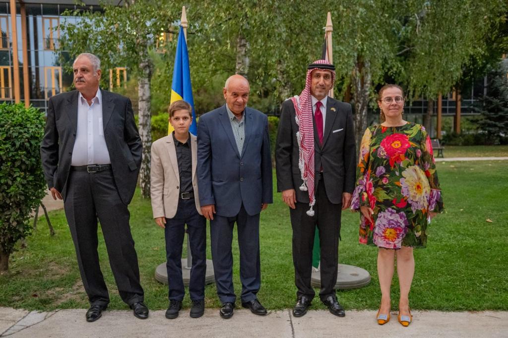 Madar Al-Saa Images 0.6634086809273287