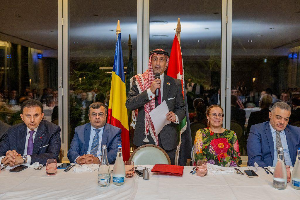 Madar Al-Saa Images 0.4882827968344987