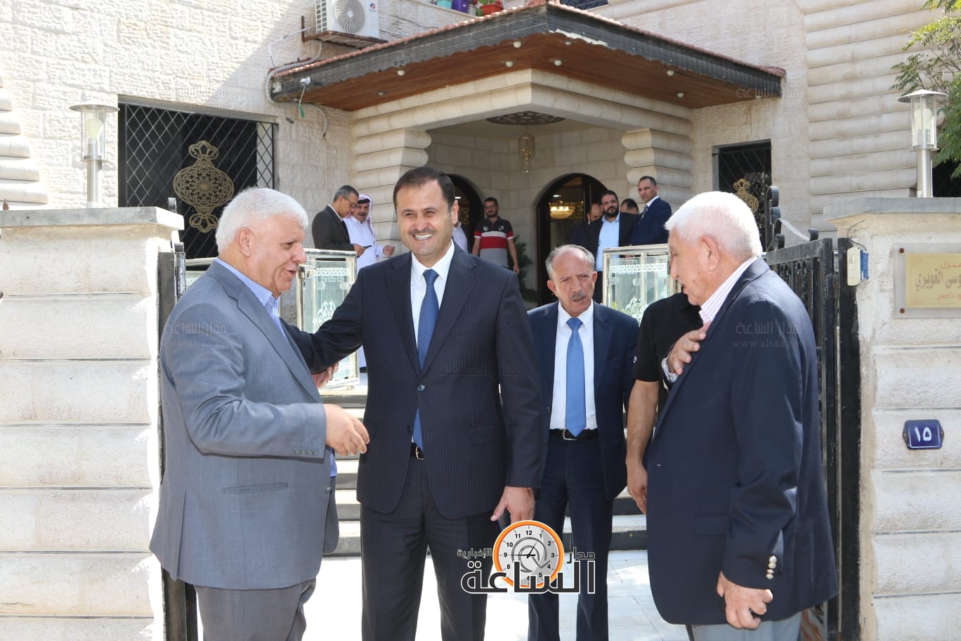 Madar Al-Saa Images 0.49365048267899025