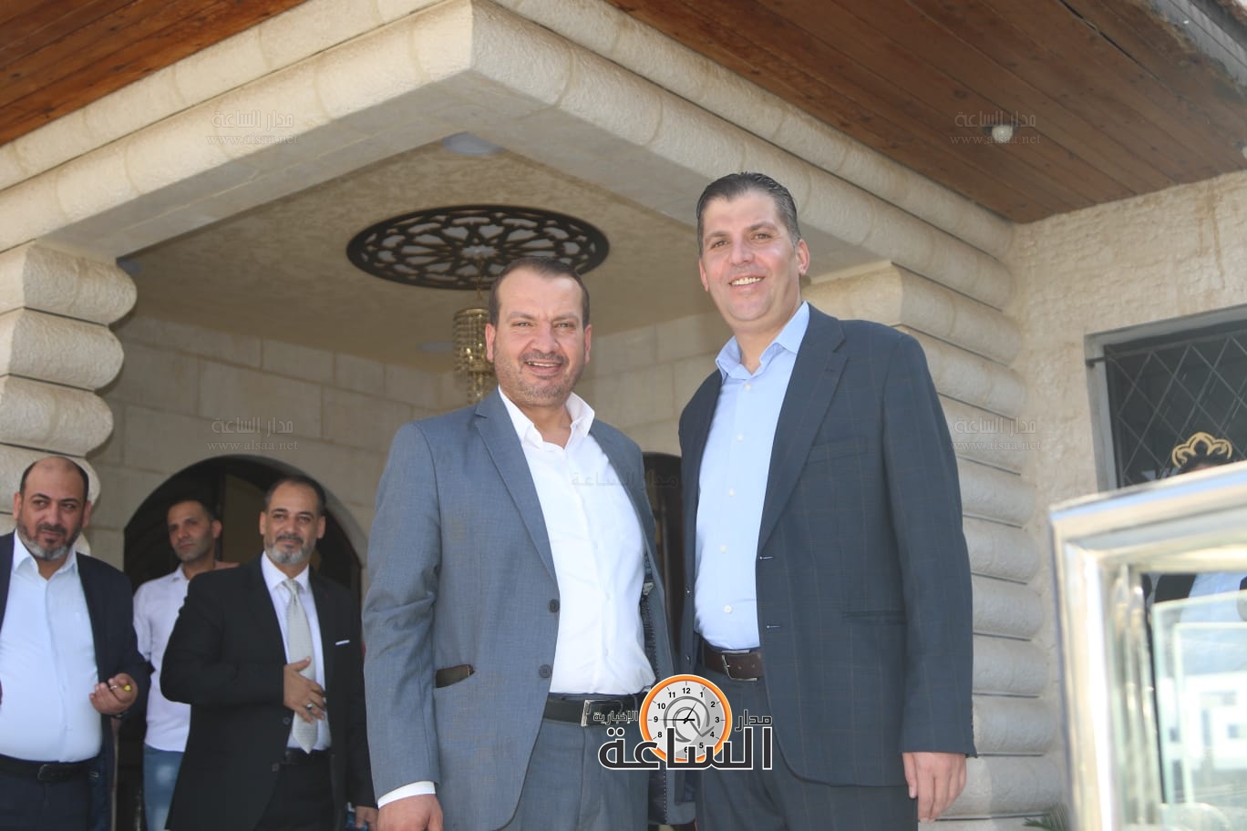 Madar Al-Saa Images 0.7062627596949309