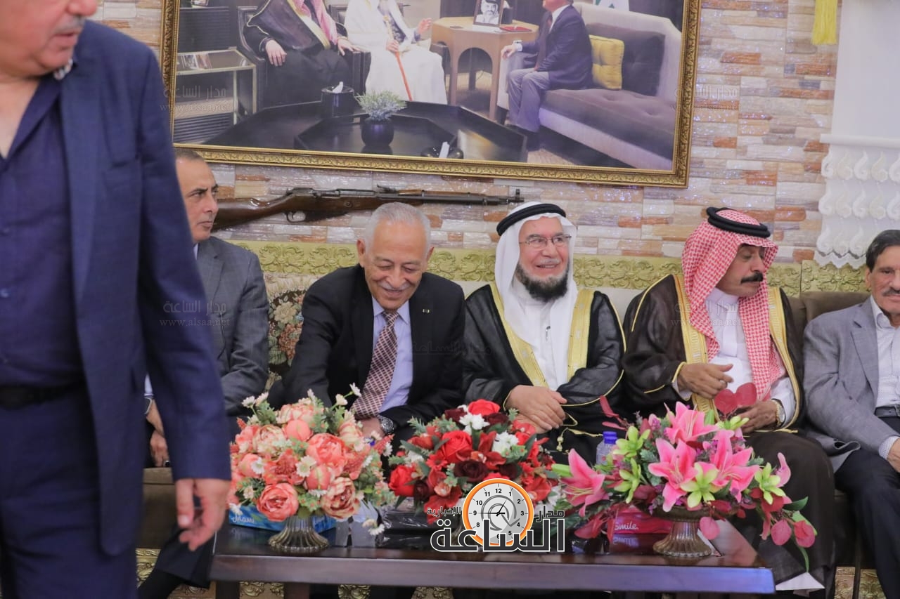 Madar Al-Saa Images 0.38590405319352916