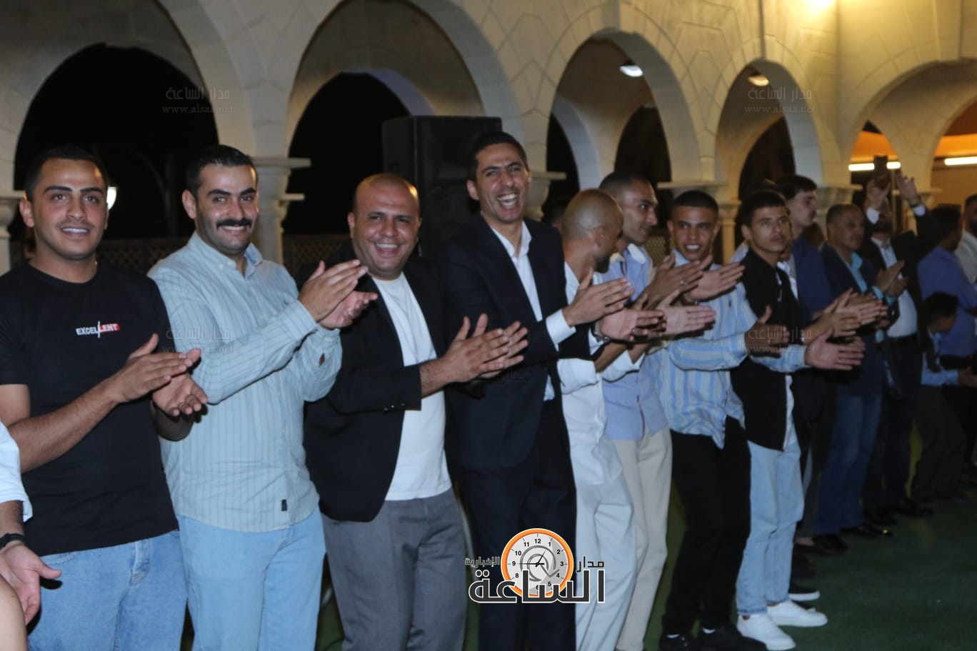 Madar Al-Saa Images 0.5796146453889126