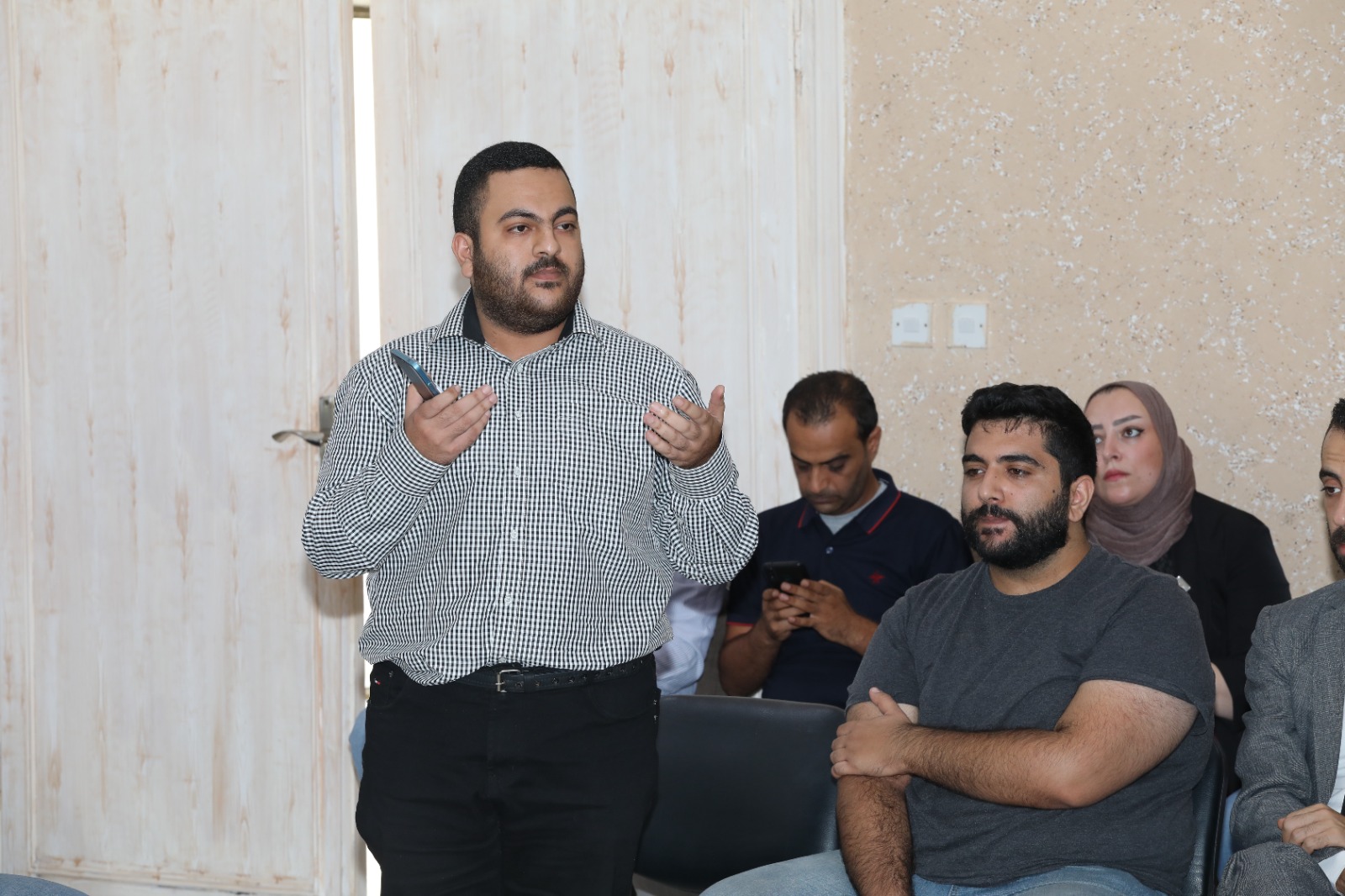 Madar Al-Saa Images 0.8412164212572459