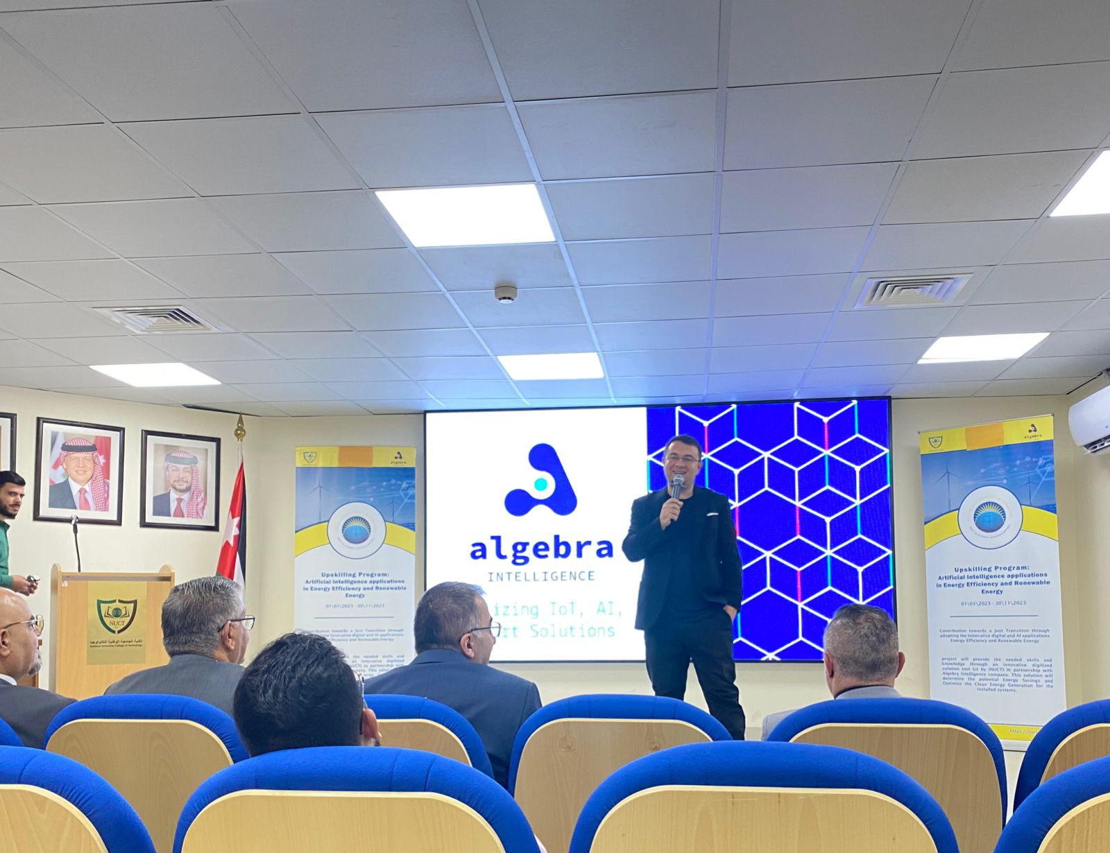 Madar Al-Saa Images 0.9142404925796508