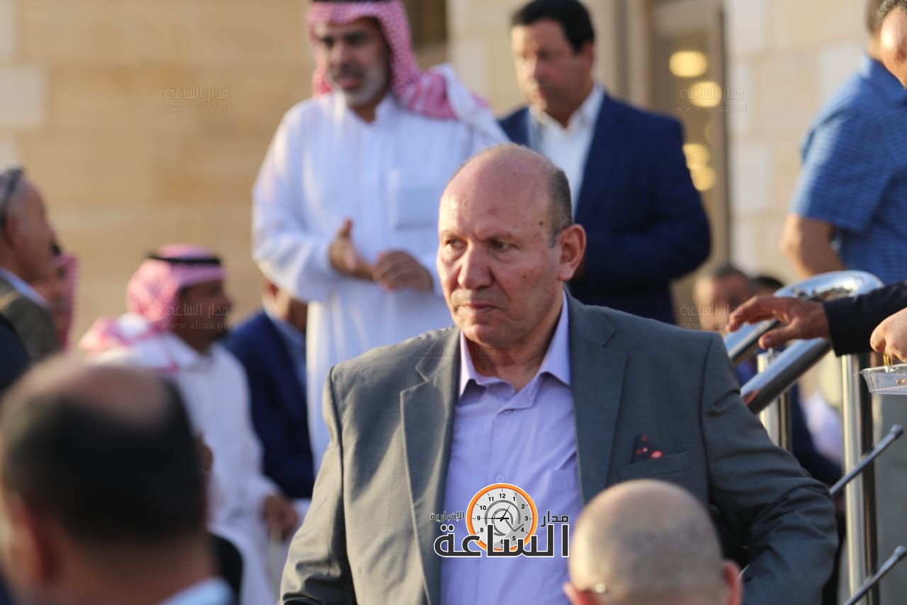 Madar Al-Saa Images 0.8910976351276783