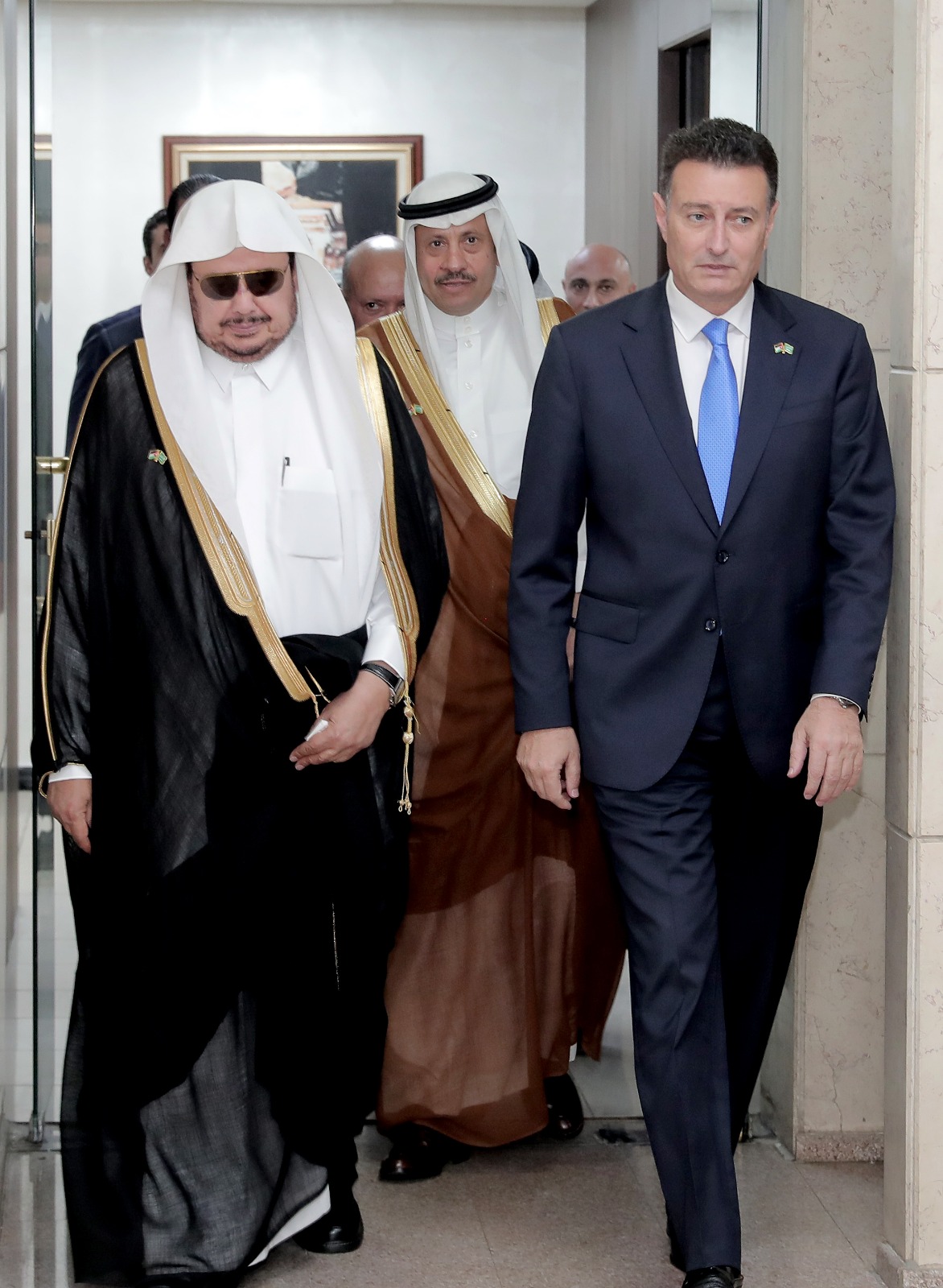 Madar Al-Saa Images 0.9680630718099239