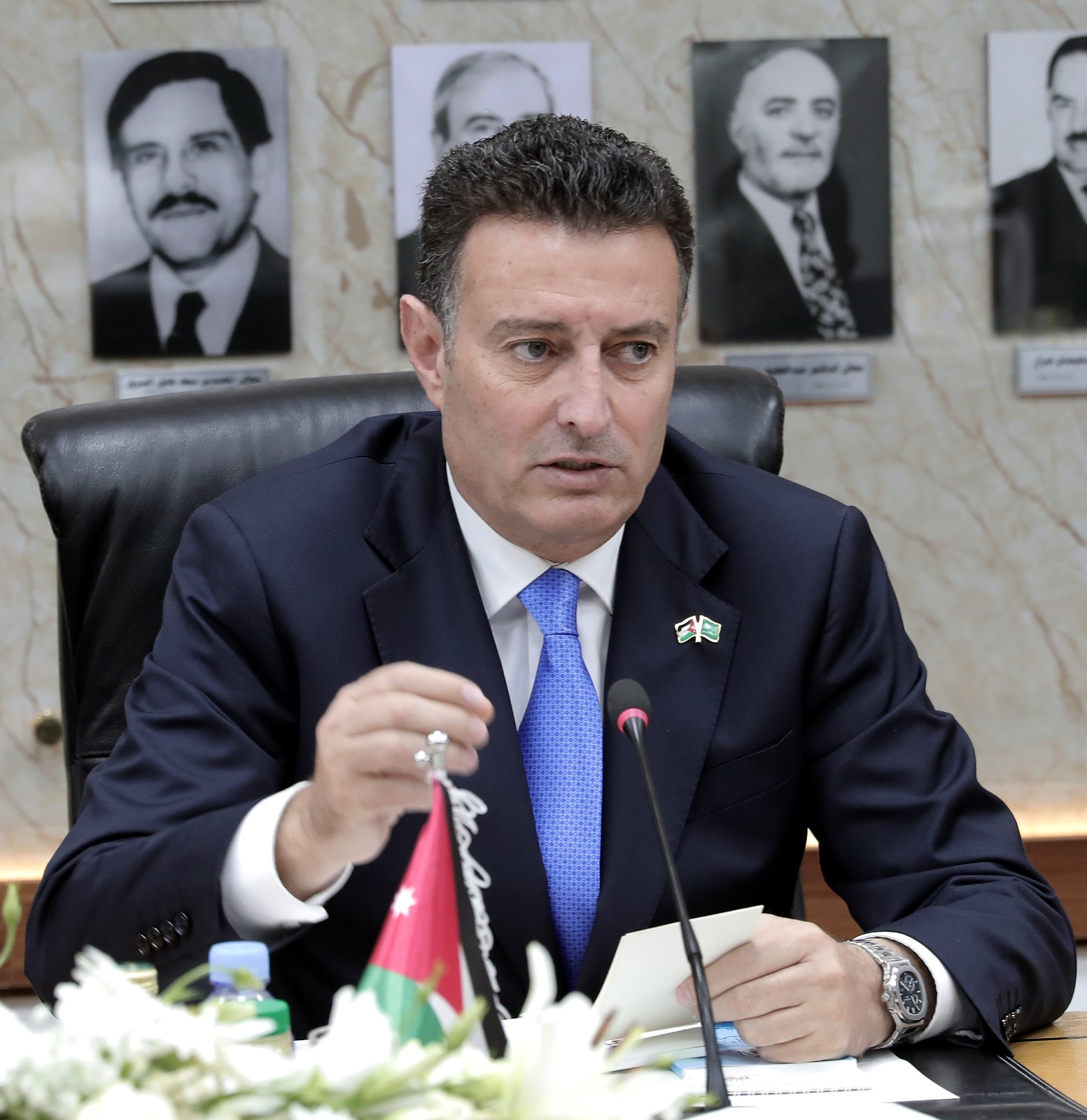 Madar Al-Saa Images 0.46949109645232756