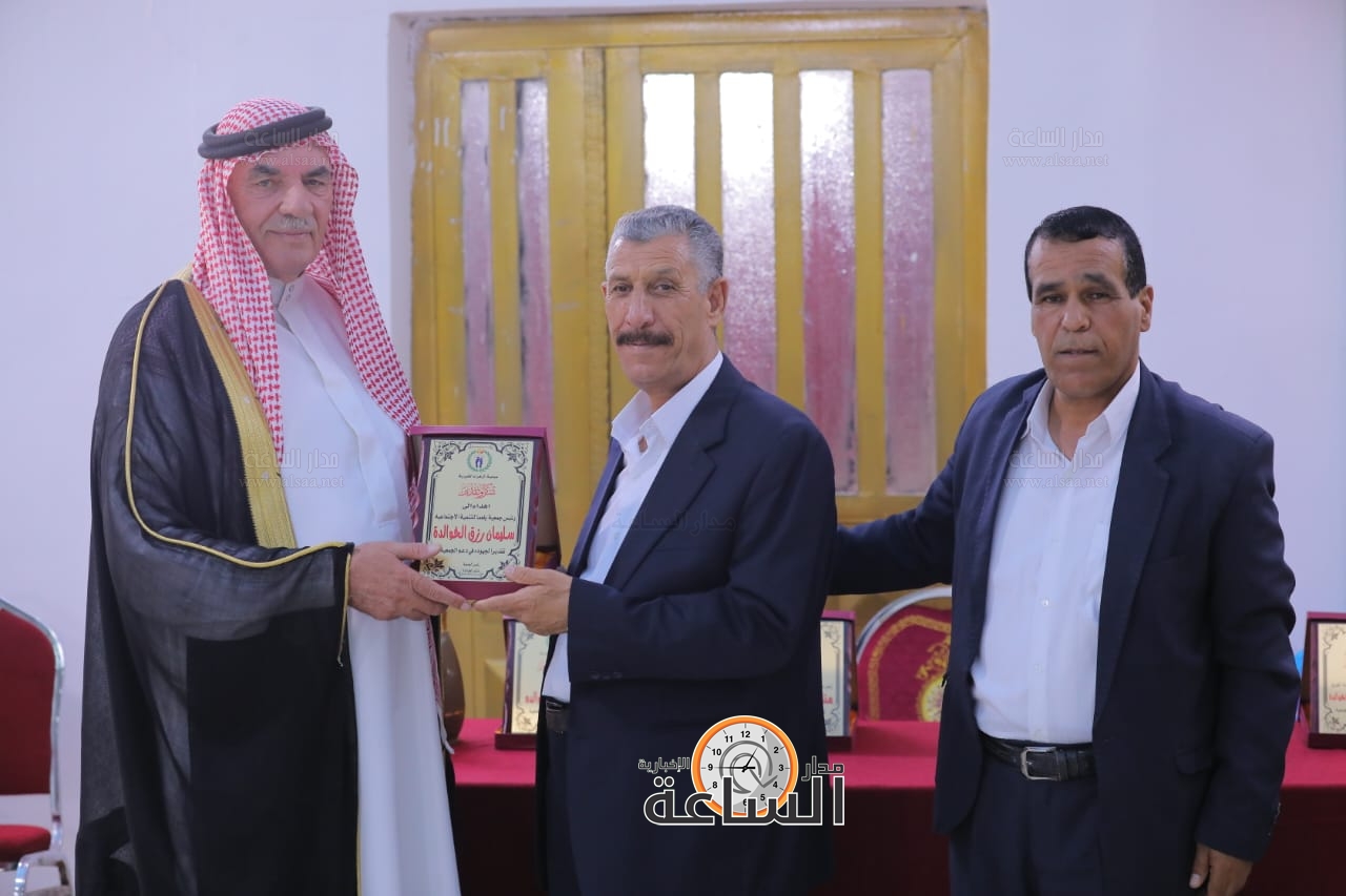 Madar Al-Saa Images 0.32745042518928535