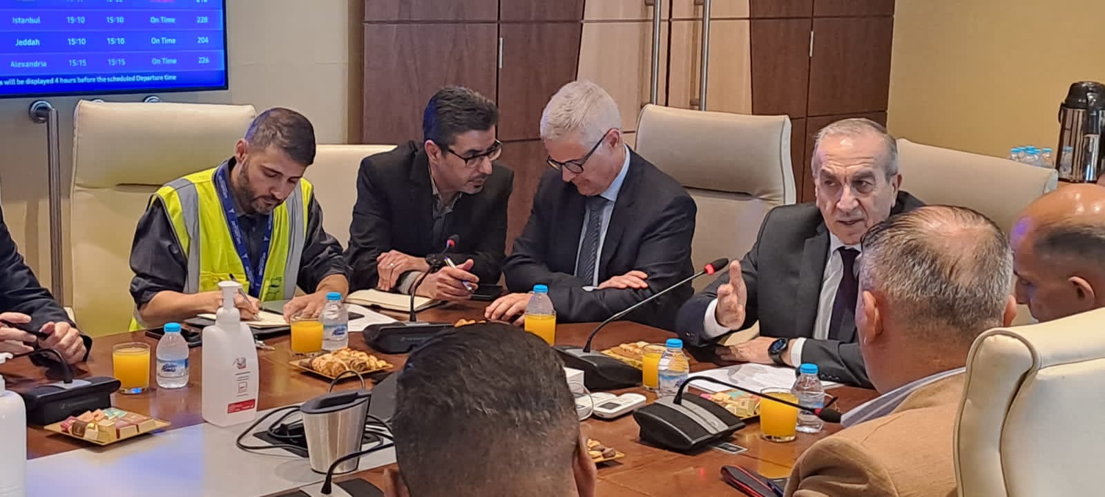 Madar Al-Saa Images 0.6753105553493437