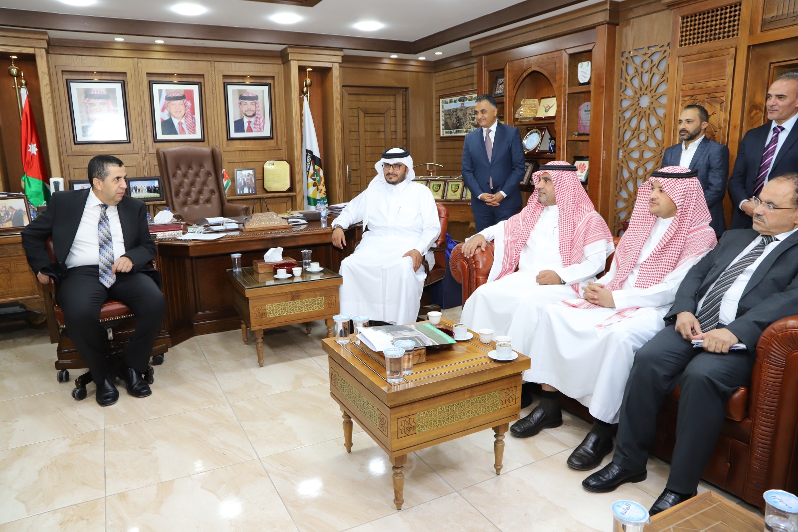 Madar Al-Saa Images 0.7603214619454866