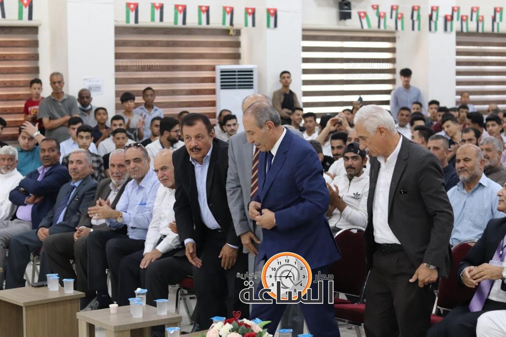 Madar Al-Saa Images 0.8821667657813874