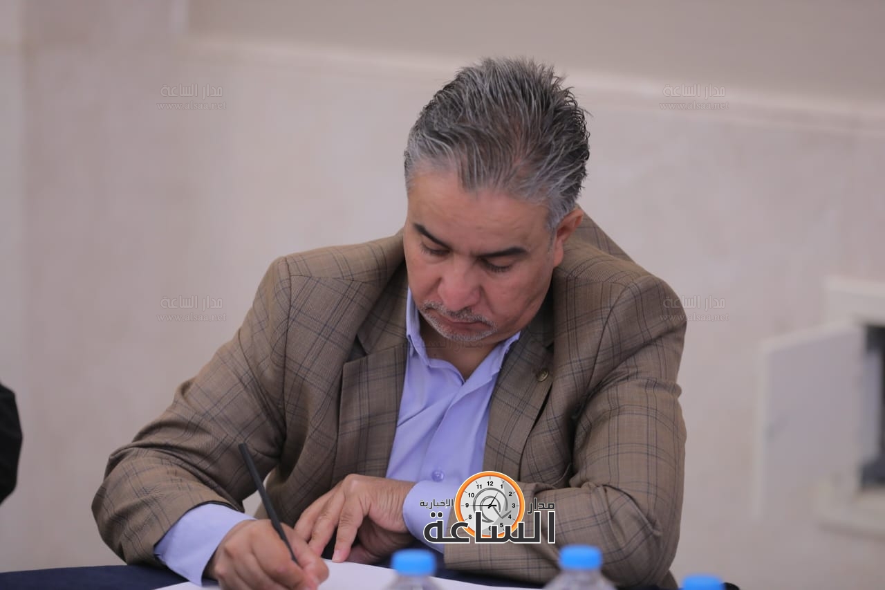 Madar Al-Saa Images 0.4524105086284296