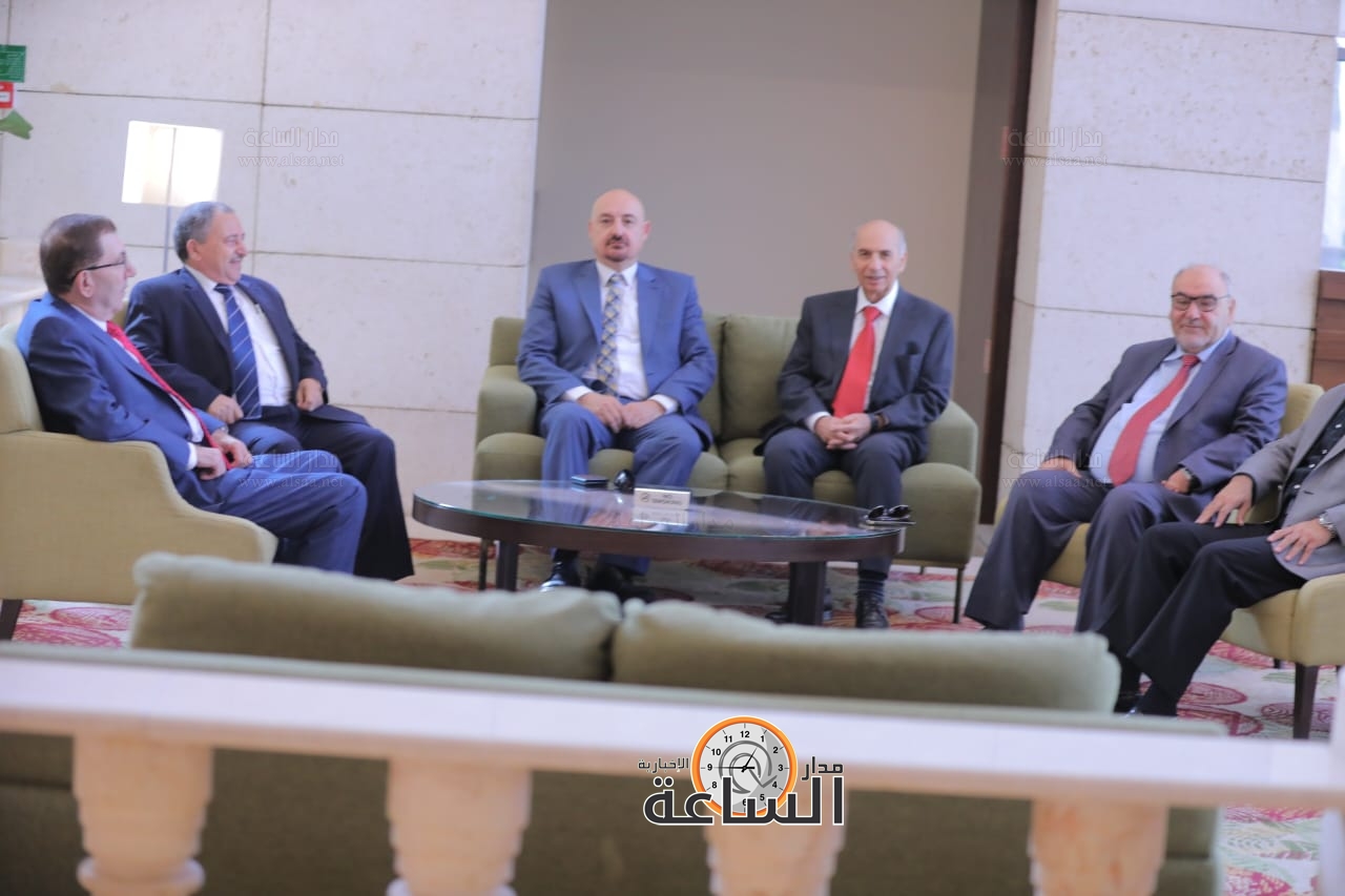 Madar Al-Saa Images 0.803690892280442