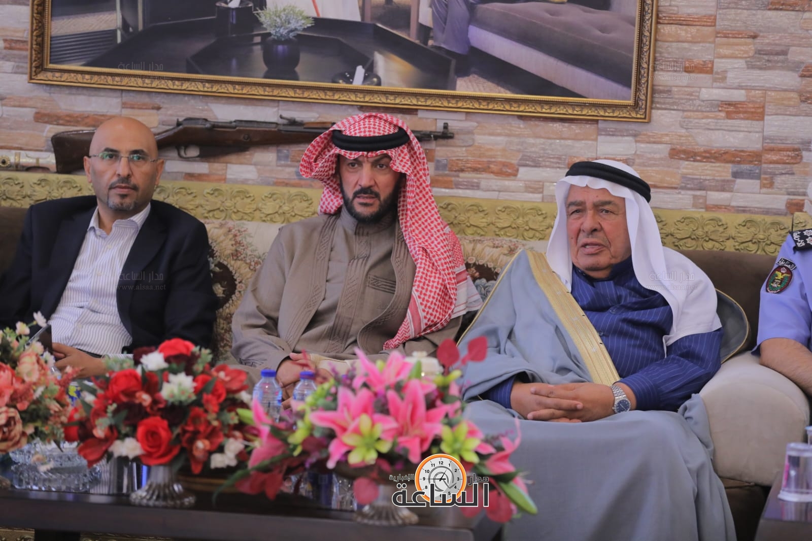 Madar Al-Saa Images 0.6818868333681263