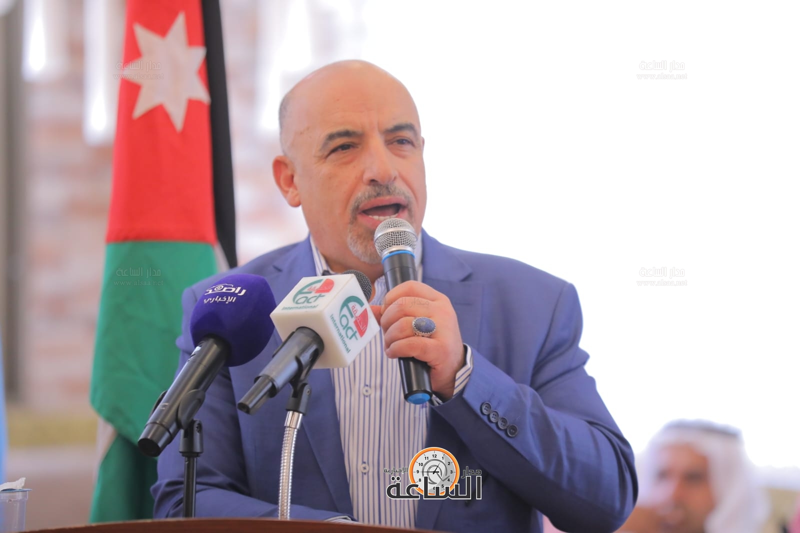 Madar Al-Saa Images 0.6443824448838082