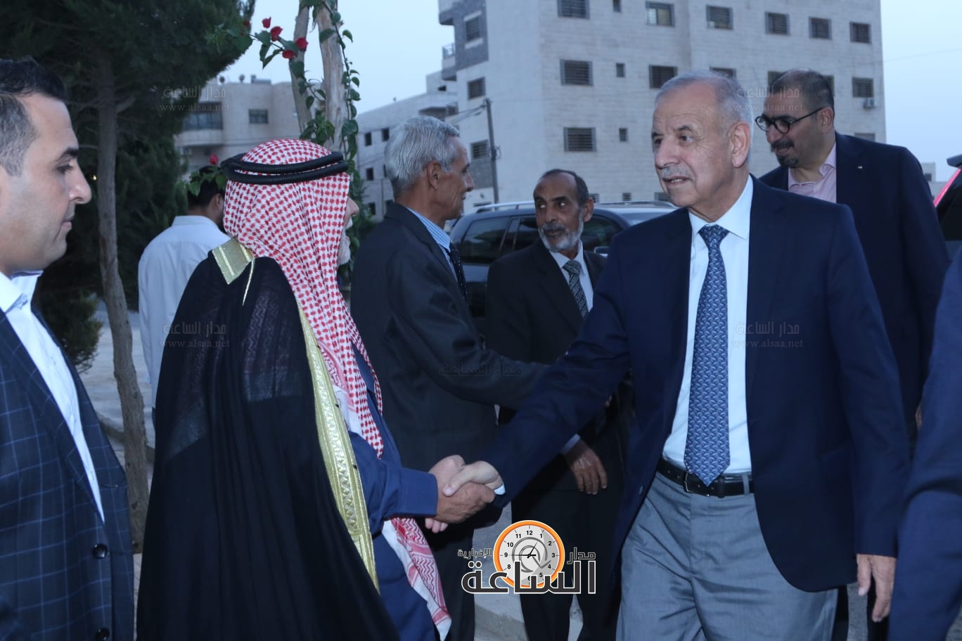 Madar Al-Saa Images 0.8350739328995078