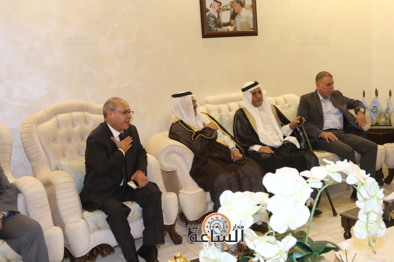 Madar Al-Saa Images 0.5236136642626279