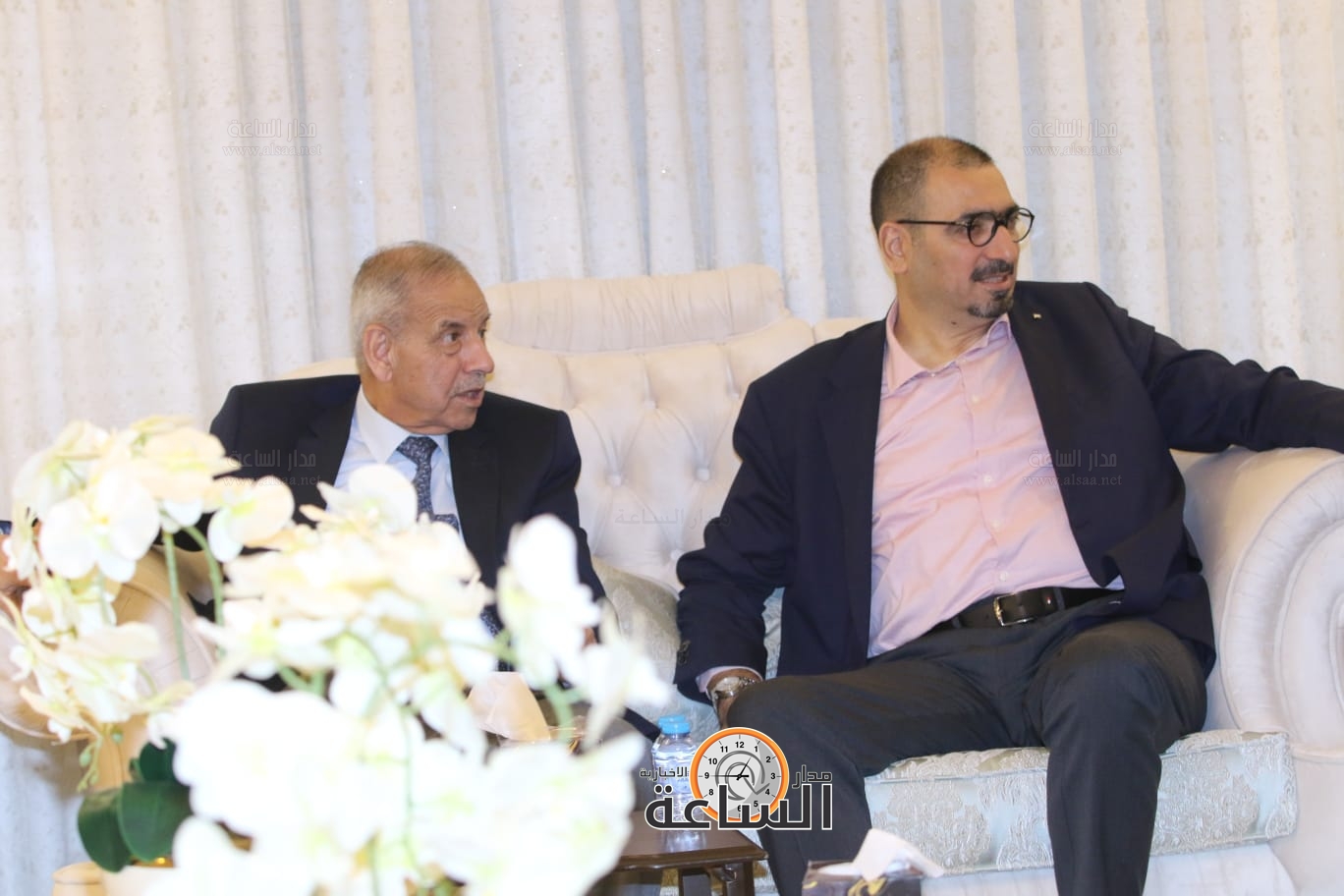 Madar Al-Saa Images 0.37837853534611177