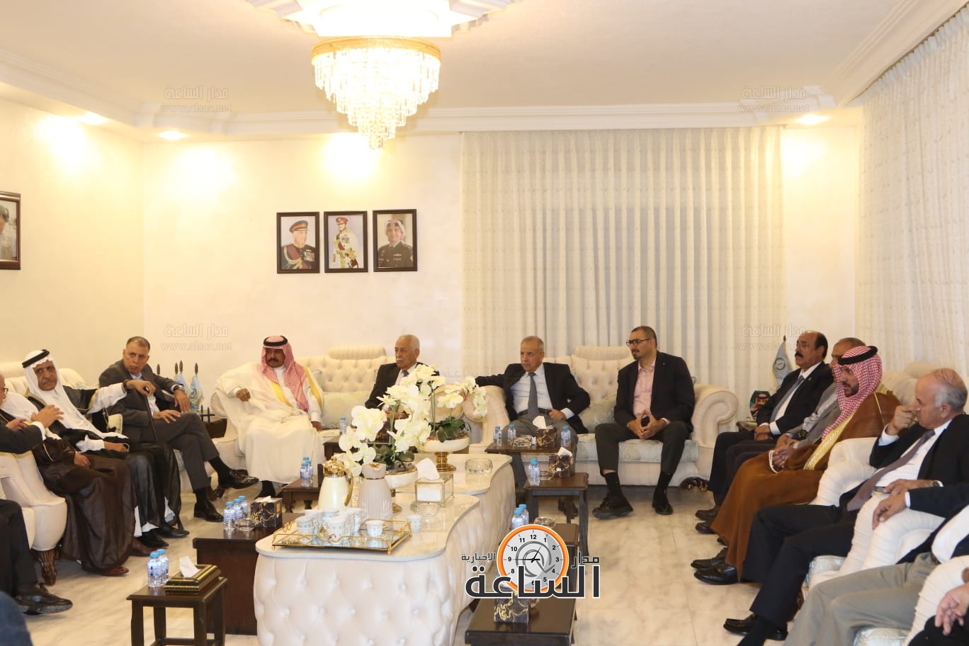 Madar Al-Saa Images 0.4203679258888937