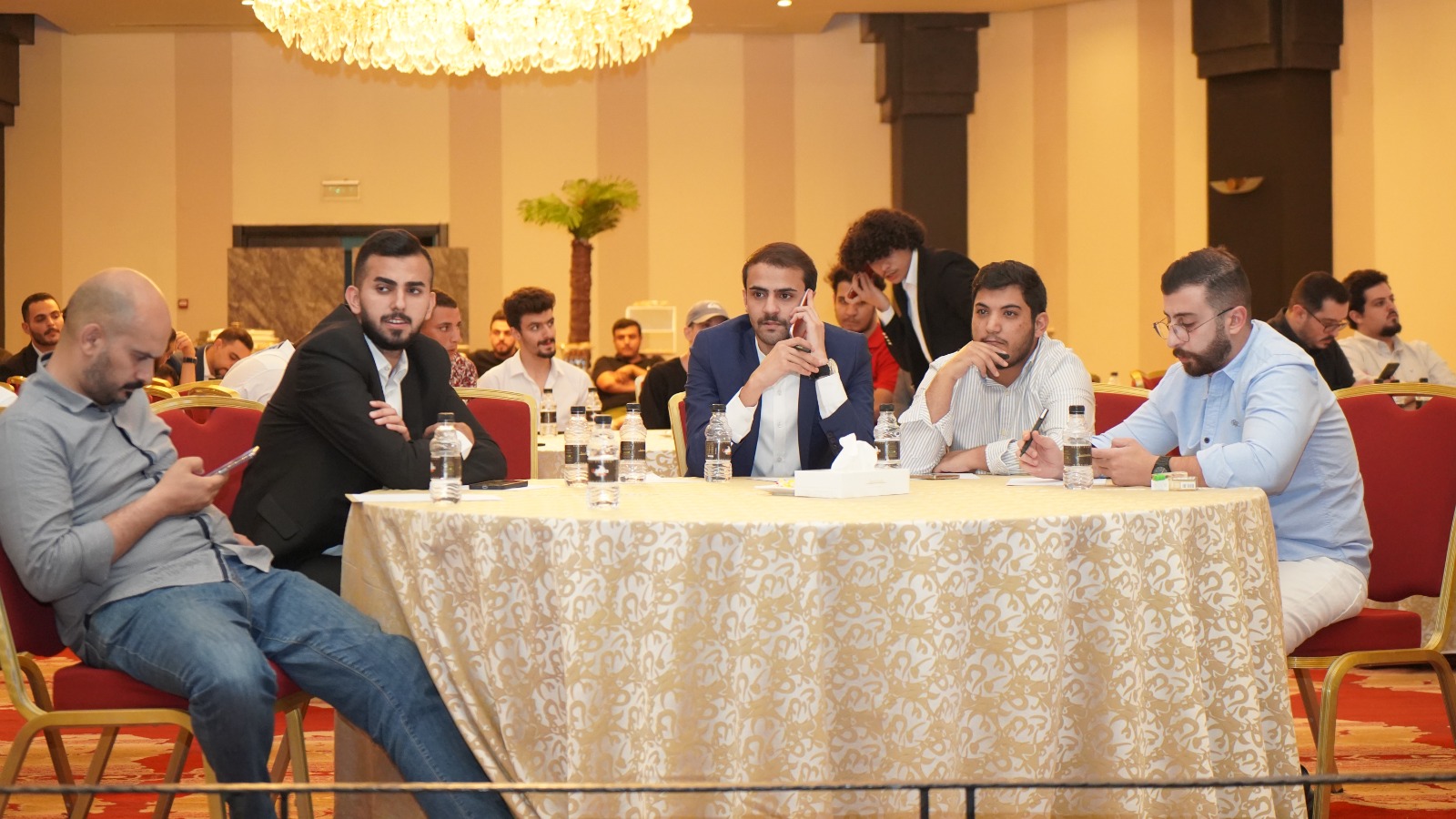 Madar Al-Saa Images 0.8818566282564781