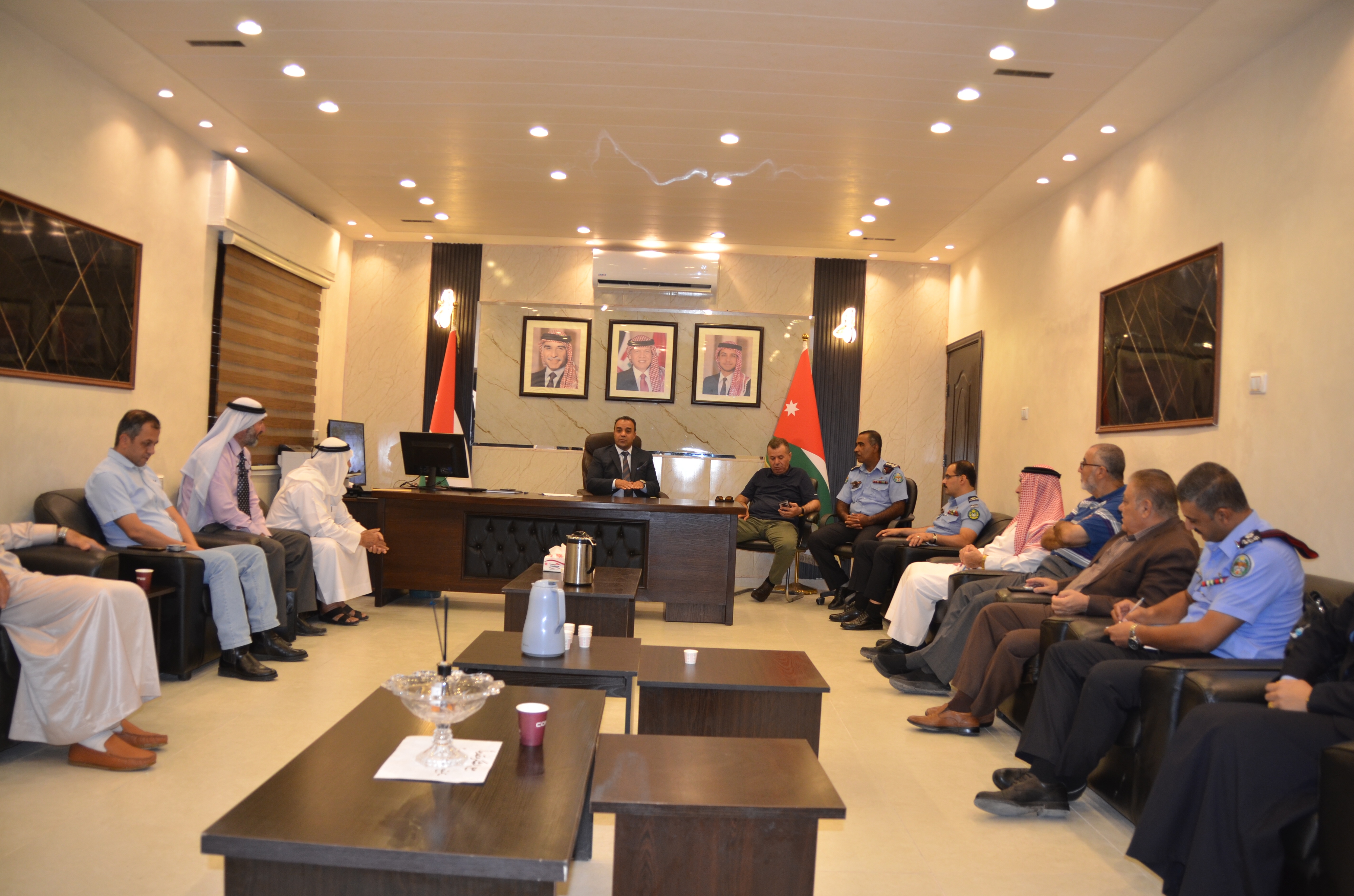 Madar Al-Saa Images 0.7969731556357282