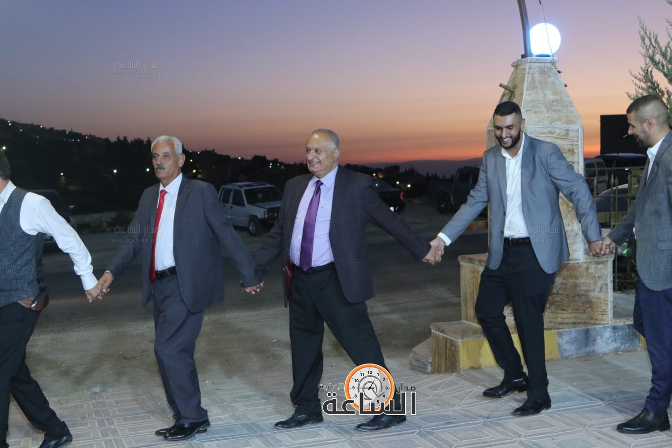 Madar Al-Saa Images 0.8428025882312673