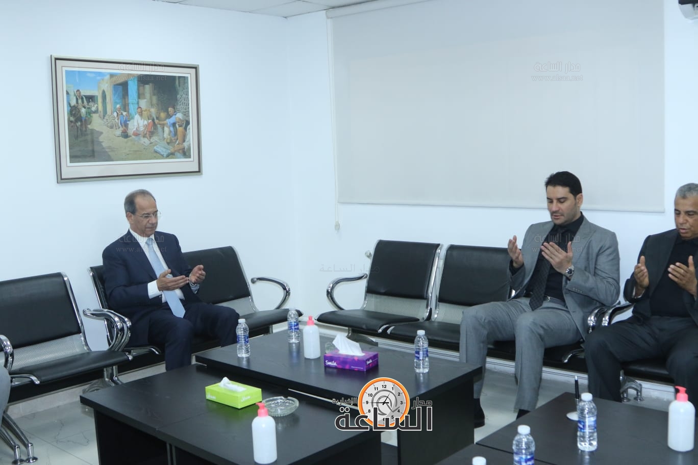 Madar Al-Saa Images 0.4990648483515876