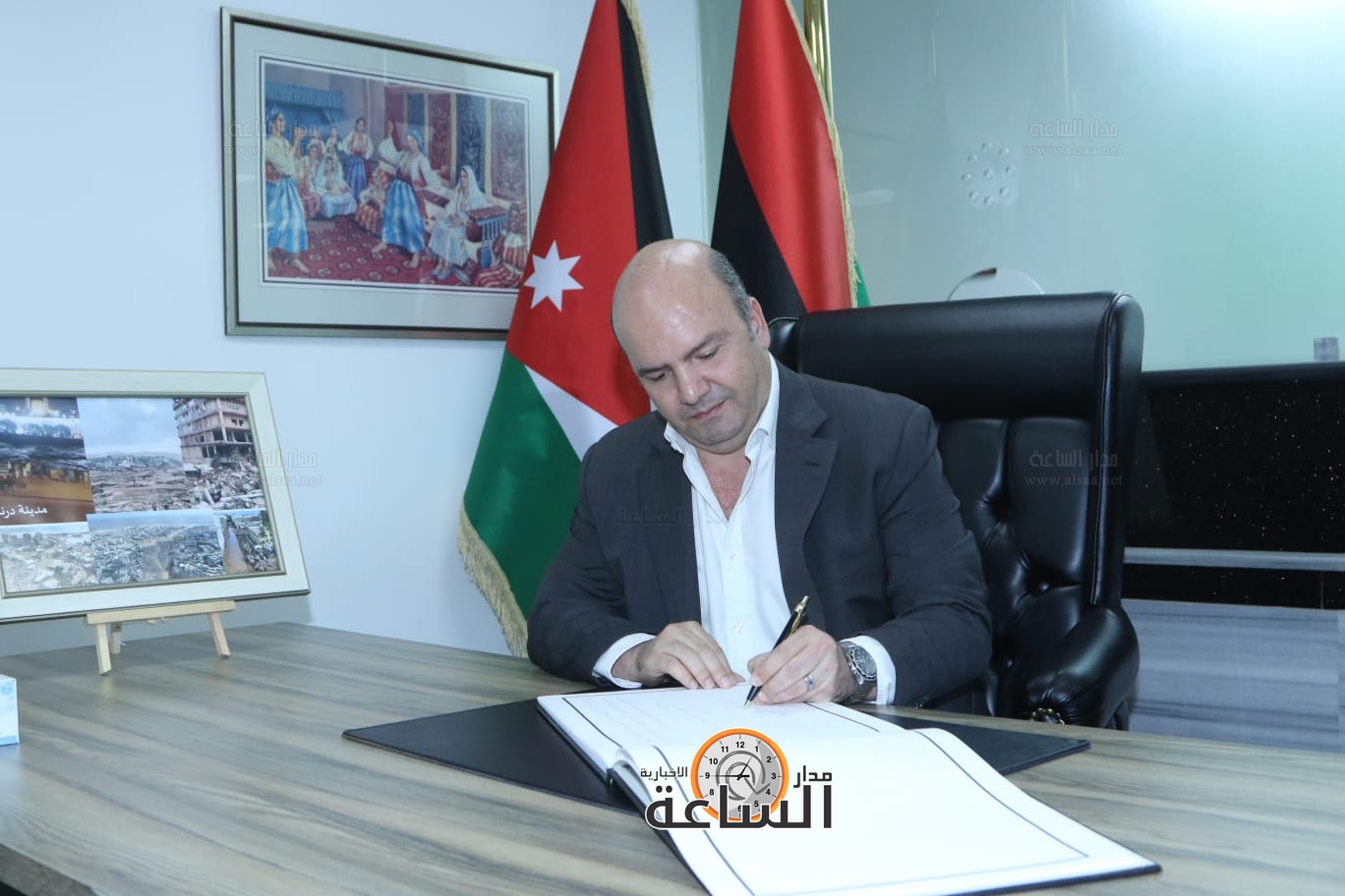 Madar Al-Saa Images 0.2855714566787797