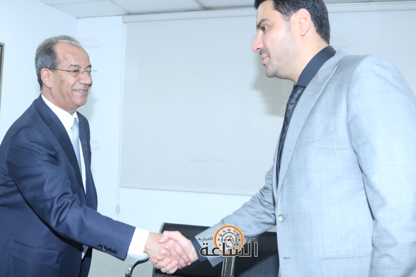 Madar Al-Saa Images 0.046590487396505065