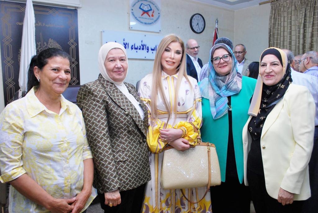 Madar Al-Saa Images 0.03740801157620144