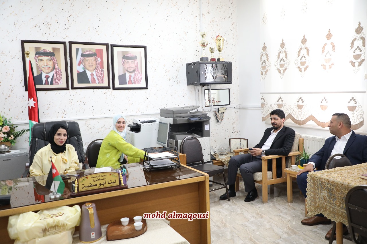 Madar Al-Saa Images 0.48829162008942717