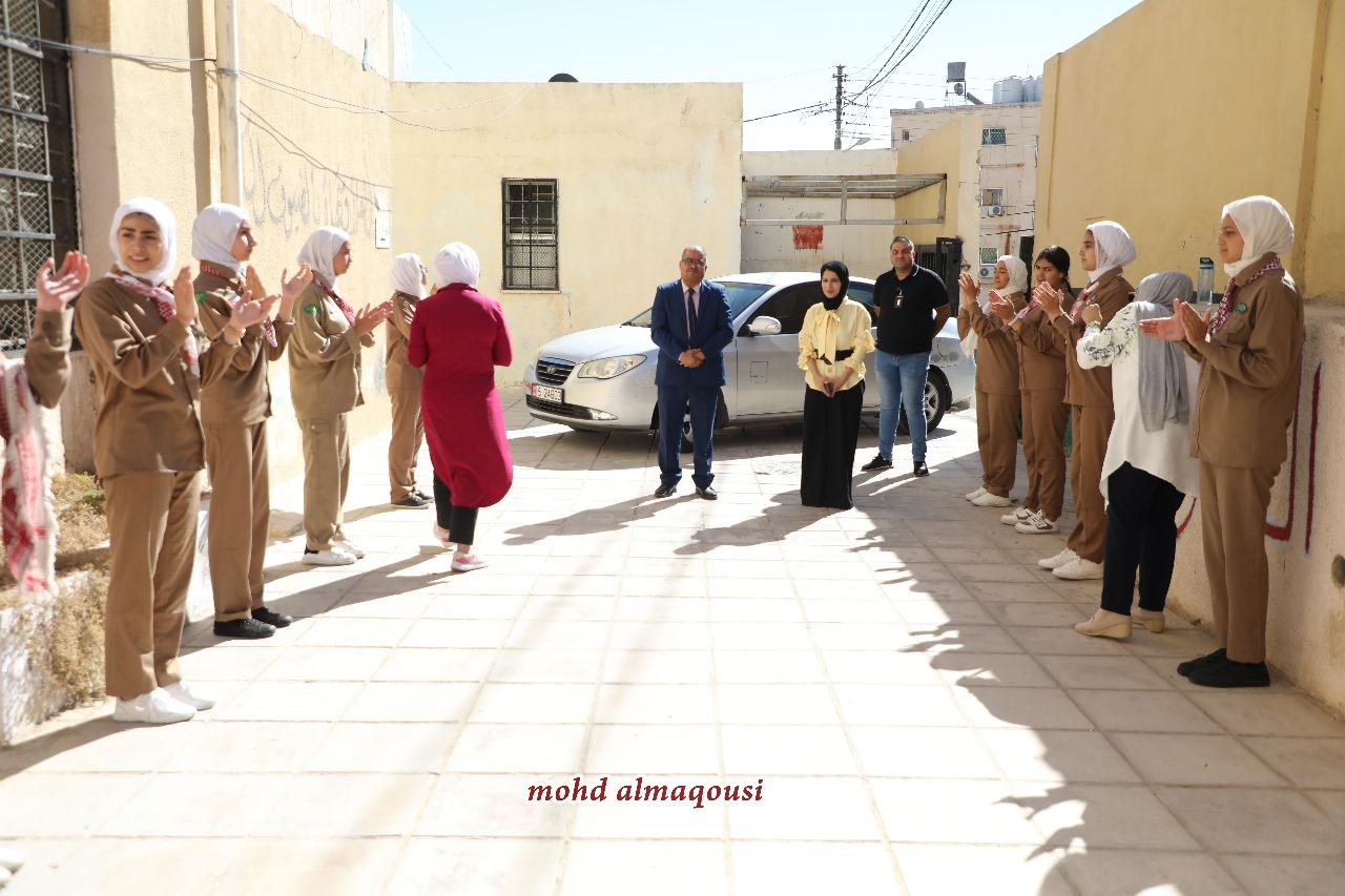 Madar Al-Saa Images 0.4151611671154056