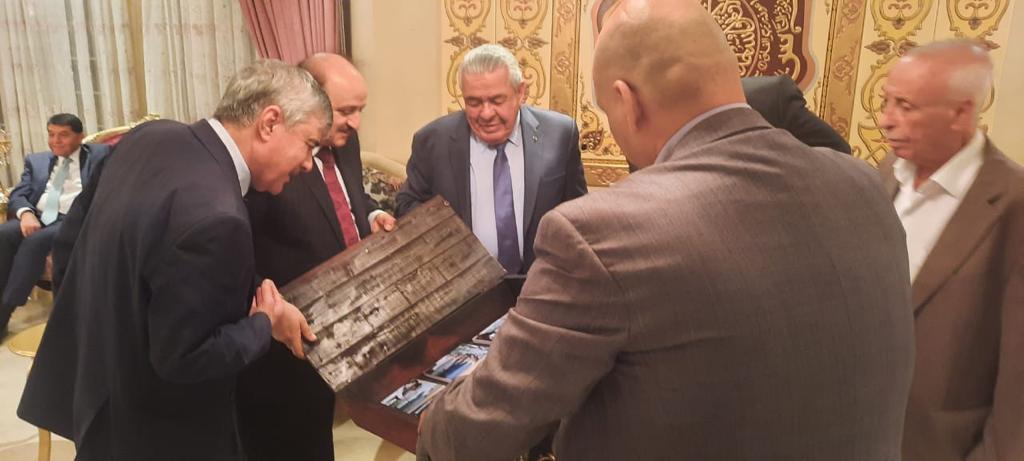 Madar Al-Saa Images 0.01692539915866642