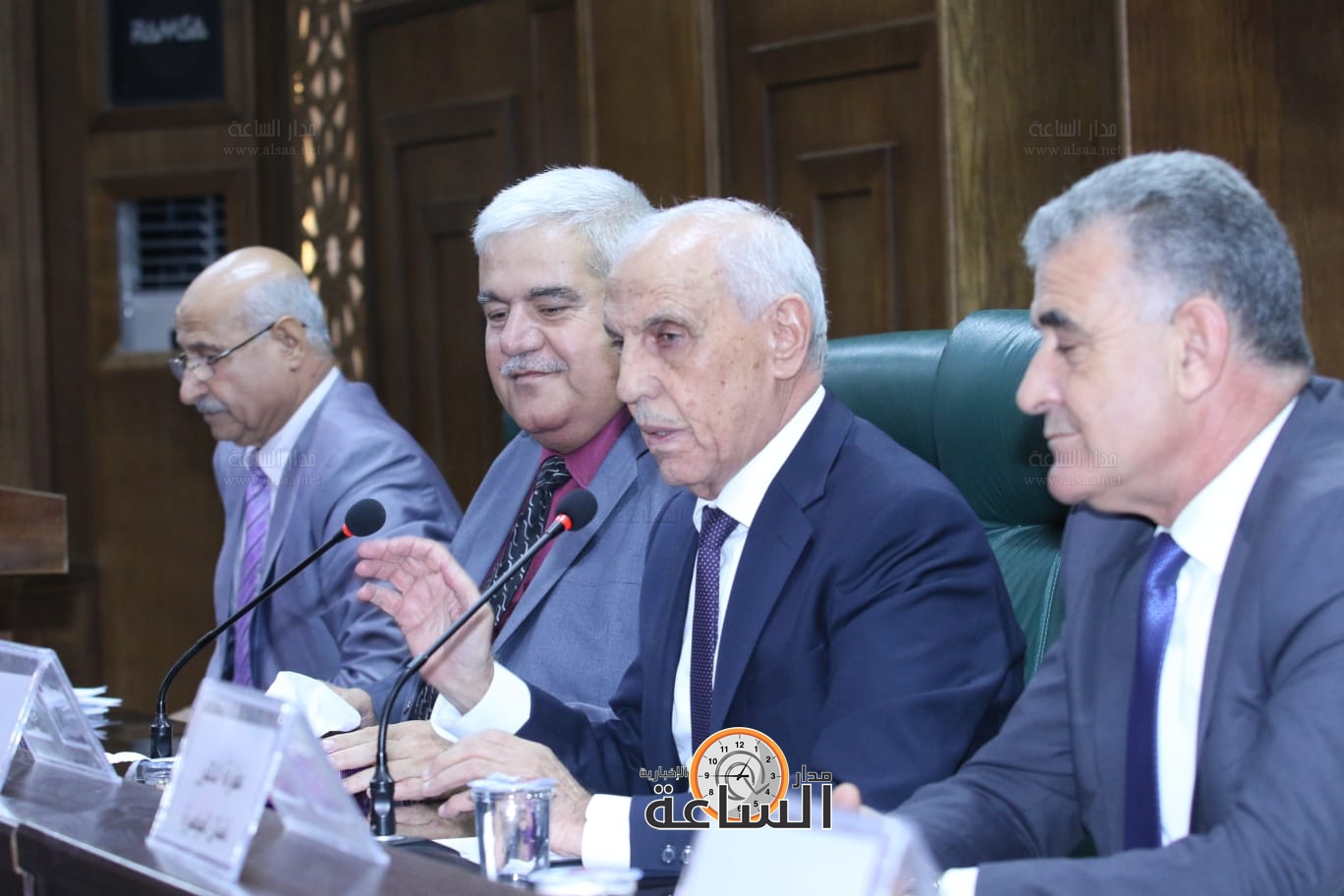 Madar Al-Saa Images 0.038369608515411935