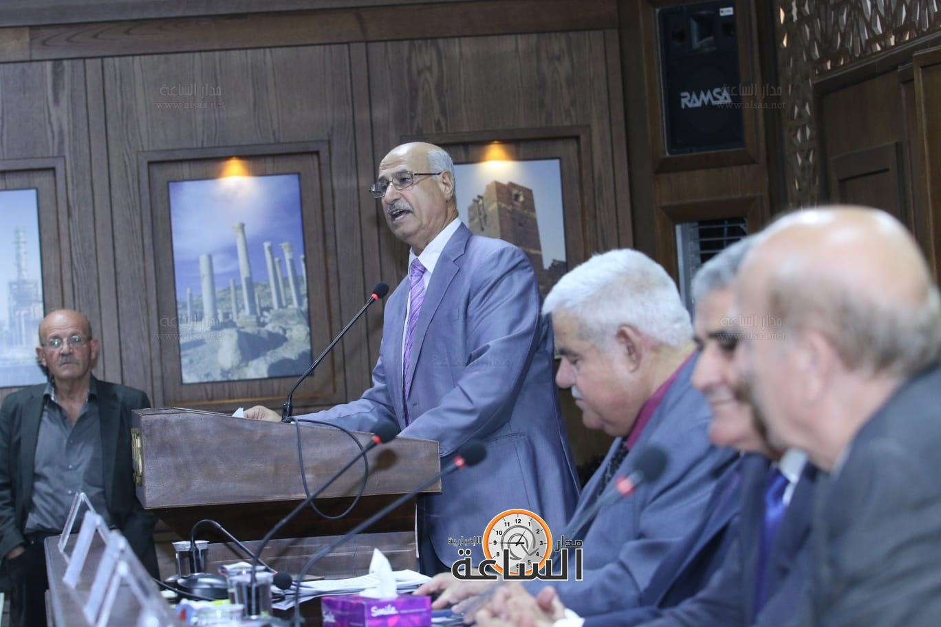 Madar Al-Saa Images 0.5844119713083649